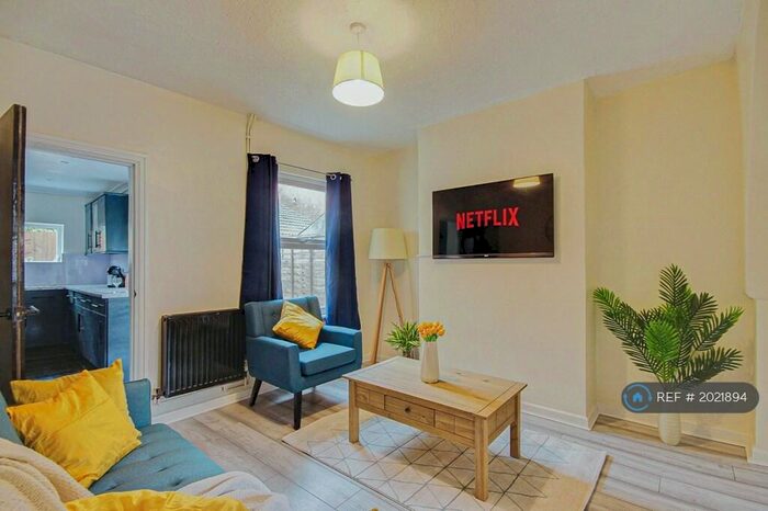 3 Bedroom Terraced House To Rent In Llandilo Street, Gloucester, GL1