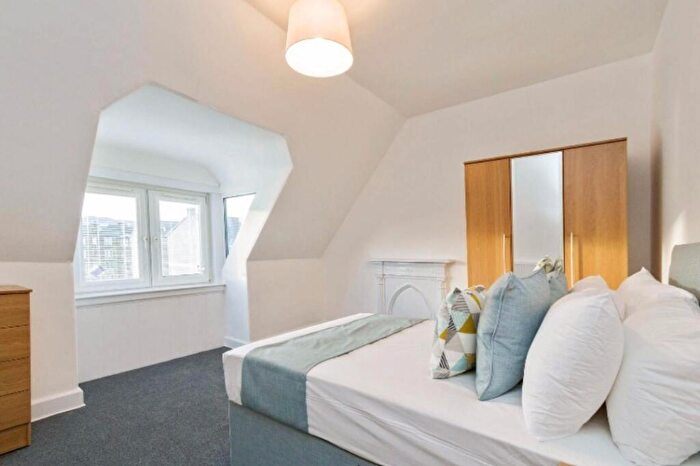 5 Bedroom Duplex To Rent In , Maxwell Street, Edinburgh, EH10