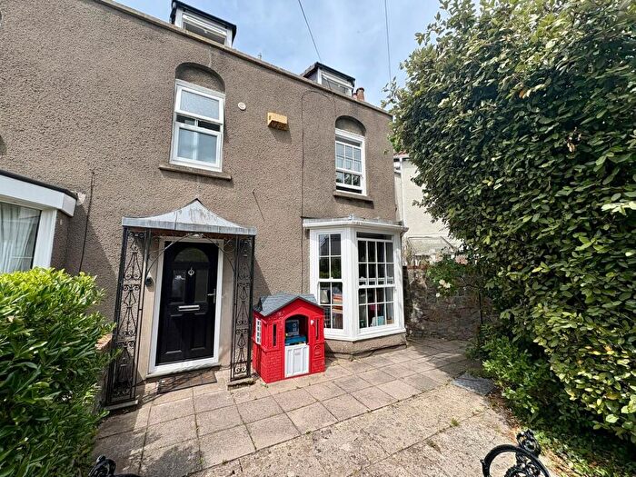 4 Bedroom Semi Detached House To Rent In Redland Grove Road, BS6
