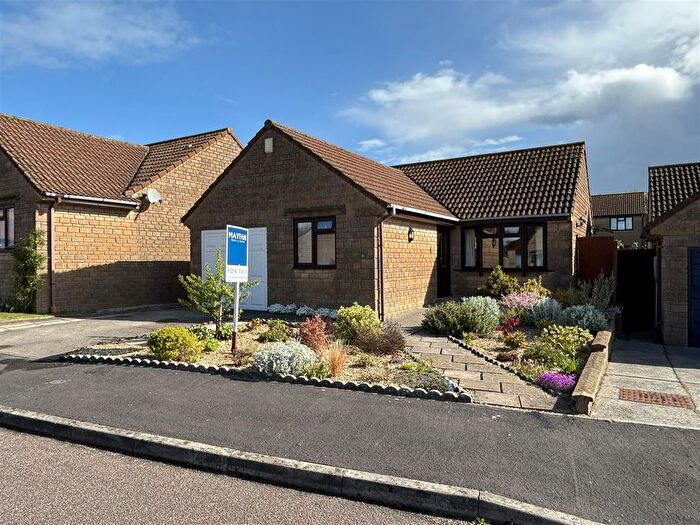 2 Bedroom Detached Bungalow For Sale In Maple Drive, Crewkerne- Detached, TA18