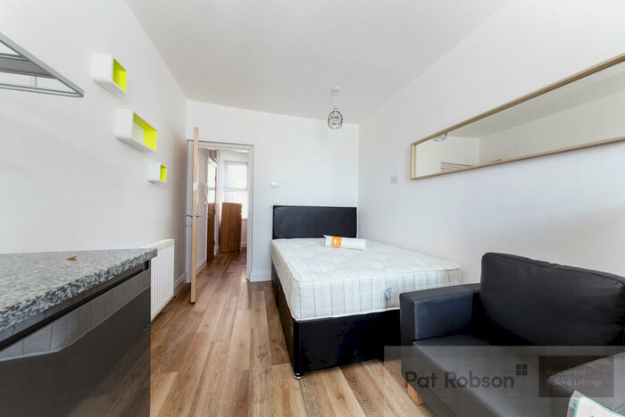 1 Bedroom Apartment To Rent In Osborne Terrace, Jesmond, Newcastle Upon Tyne, NE2