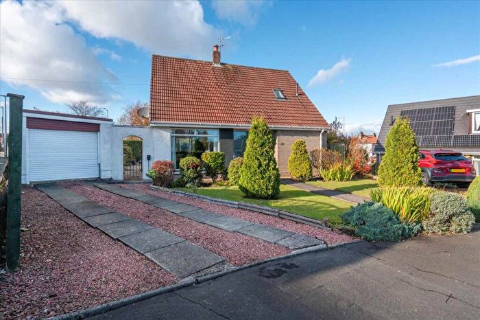 3 Bedroom Detached House For Sale In Erskine Hill, FK2