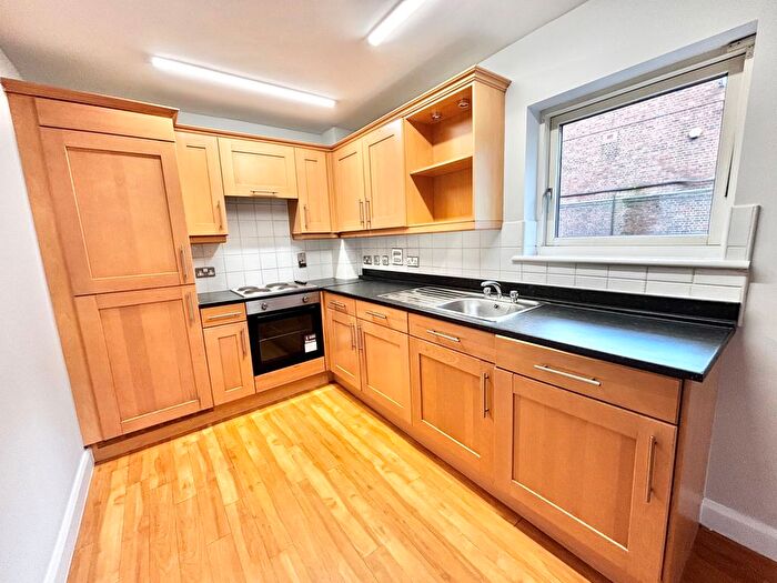 1 Bedroom Flat To Rent In Saturday Bridge, Birmingham, B1
