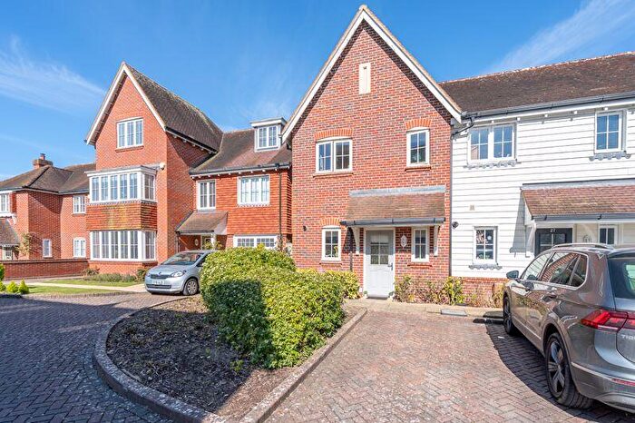 2 Bedroom End Of Terrace House For Sale In Lillywhite Road, Chichester, PO18