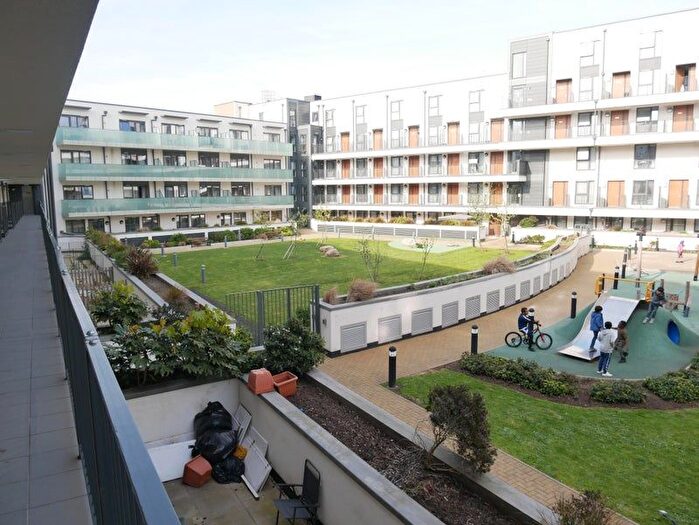 1 Bedroom Flat To Rent In Tewkesbury Road, West Ealing, W13