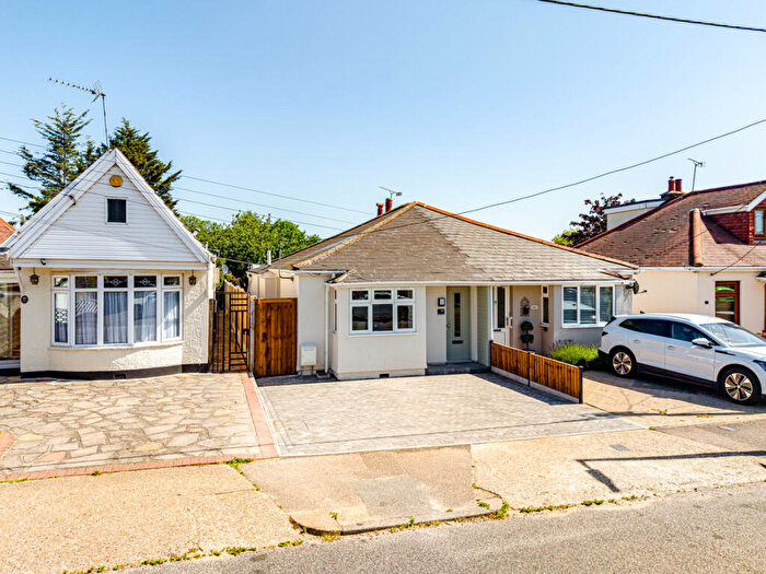 2 Bedroom Semi-Detached Bungalow For Sale In Church Road, Benfleet, SS7