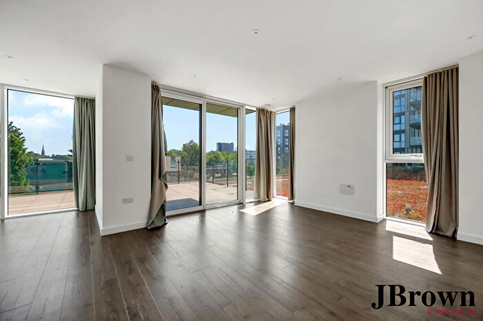 2 Bedroom Apartment To Rent In Hartingtons Court, London, London, London, N4
