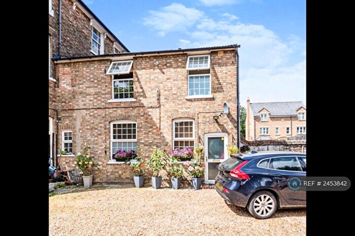 1 Bedroom Maisonette To Rent In Woburn Road, Bedford, MK40