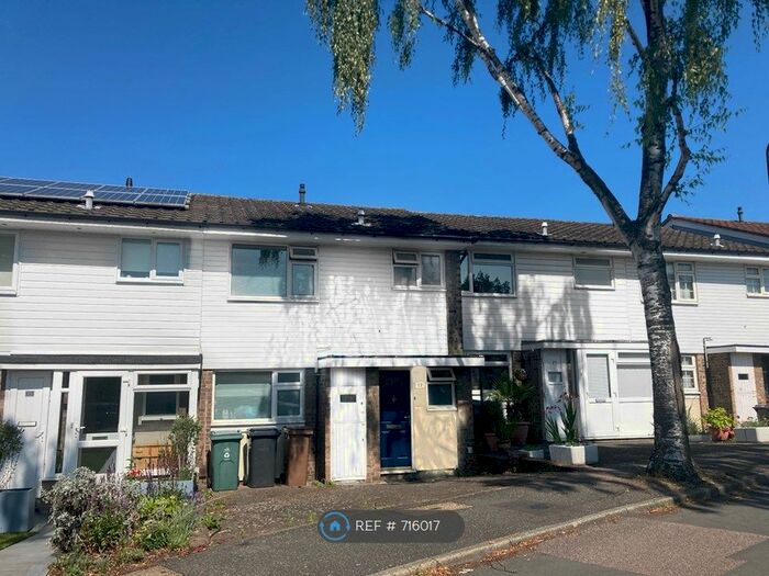 3 Bedroom Terraced House To Rent In Avril Way, London, E4