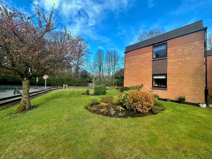 2 Bedroom Flat To Rent In Hadrian Way, Sandiway, Northwich, CW8