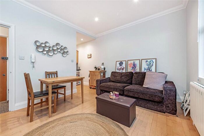 1 Bedroom Flat To Rent In Bedford Hill, Balham, London, SW12