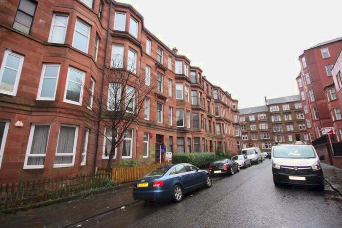 2 Bedroom Flat To Rent In Flat / Caird Drive, Glasgow, G11