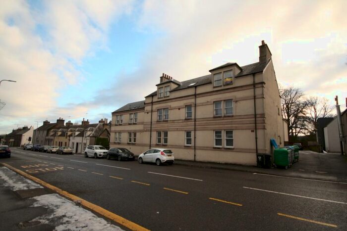 2 Bedroom Flat To Rent In Beneagles Court, Auchterarder, Perthshire PH3
