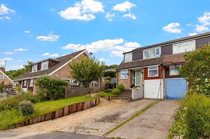 4 Bedroom Semi Detached House For Sale In Arundel Drive, Rodborough, Stroud, Gloucestershire, GL5