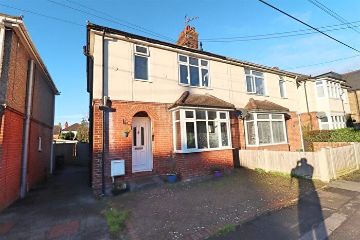 3 Bedroom Semi-Detached House To Rent In Hunnable Road, Braintree, CM7