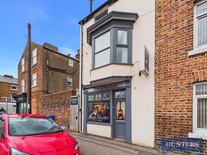 1 Bedroom Property For Sale In Trafalgar Street West, Scarborough, YO12