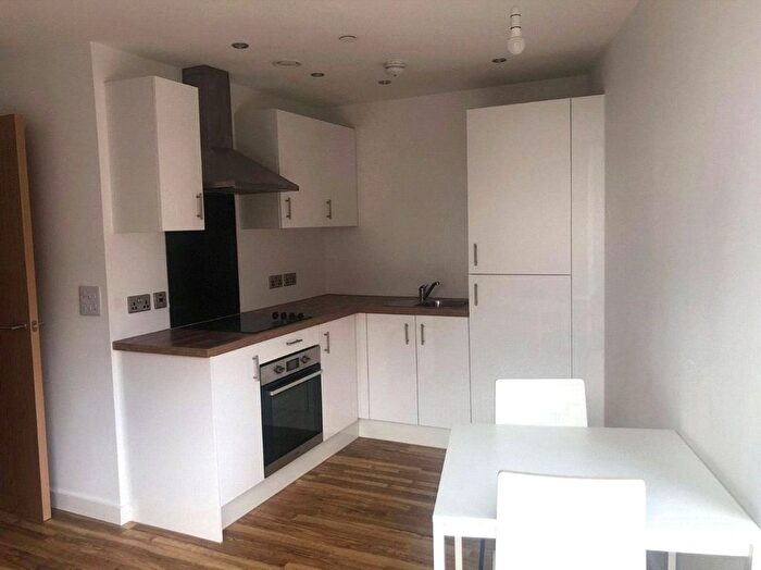 1 Bedroom Flat To Rent In Plaza Boulevard, Liverpool, L8
