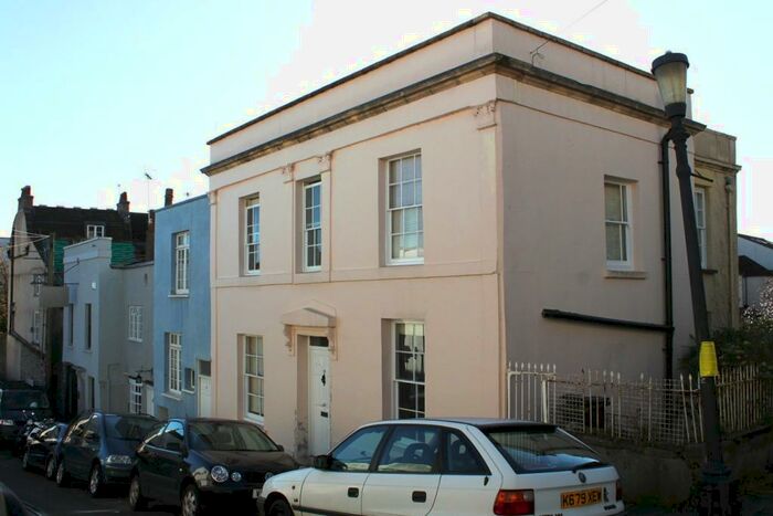 4 Bedroom House To Rent In Sutherland Place, Bristol, BS8