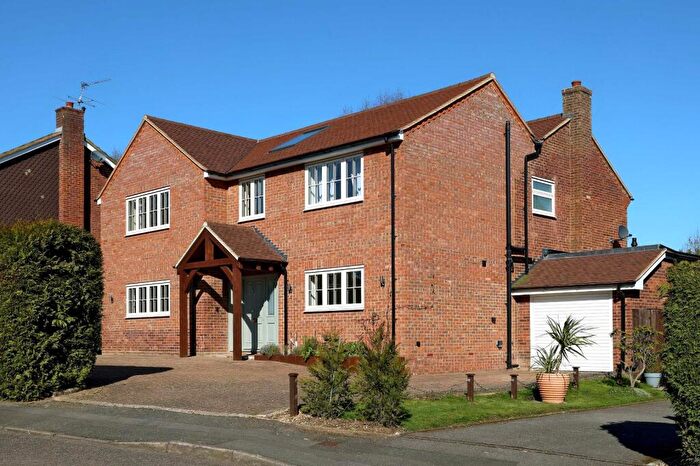 5 Bedroom Detached House To Rent In Wyngrave Place, Knotty Green, Beaconsfield, HP9