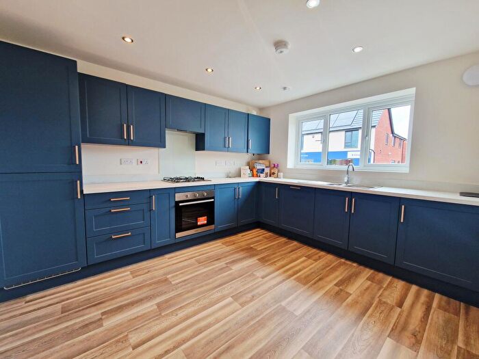 3 Bedroom House To Rent In Hamilton Way, BB2