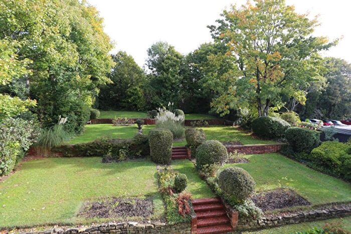 2 Bedroom Flat To Rent In Preston Park Avenue, BN1