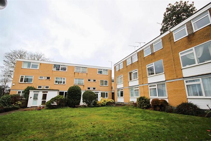 2 Bedroom Apartment To Rent In Chalfont Court, Bracken Lane, Southampton, SO16