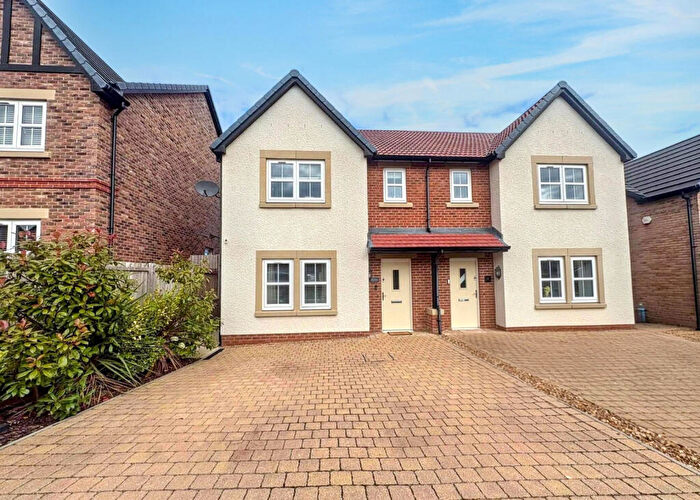 3 Bedroom Semi-Detached House For Sale In Rosary Gardens, Sunderland, Tyne And Wear, SR3
