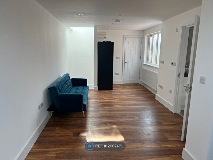 1 Bedroom Flat To Rent In Audley Road, London, NW4