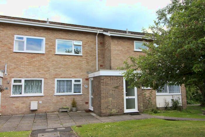 2 Bedroom Flat To Rent In Rowan Drive, Highcliffe, Christchurch, Dorset, BH23