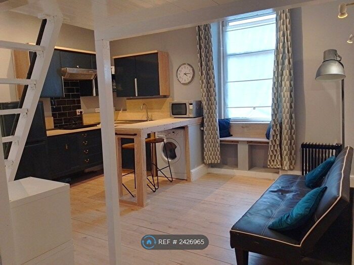 Studio To Rent In Drum Street, Edinburgh, EH17