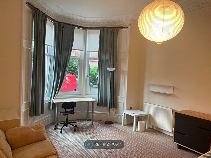 3 Bedroom Flat To Rent In West Princes Street, Glasgow, G4