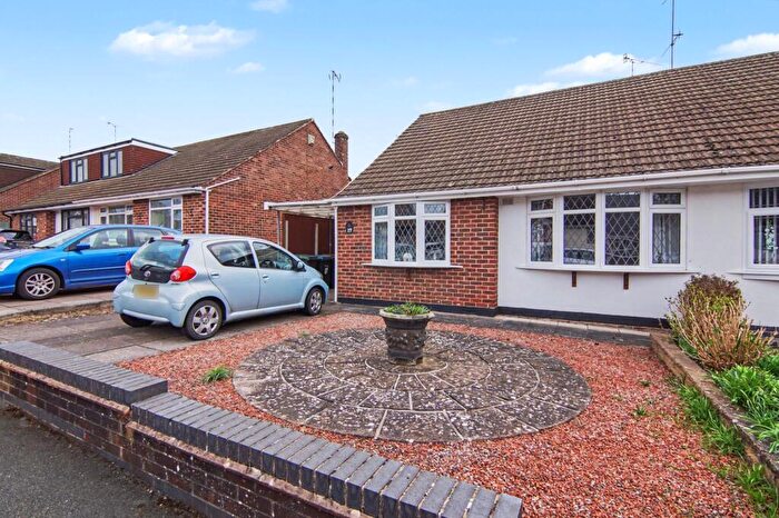 2 Bedroom Semi-Detached Bungalow For Sale In Cantlow Close, Coventry, CV5