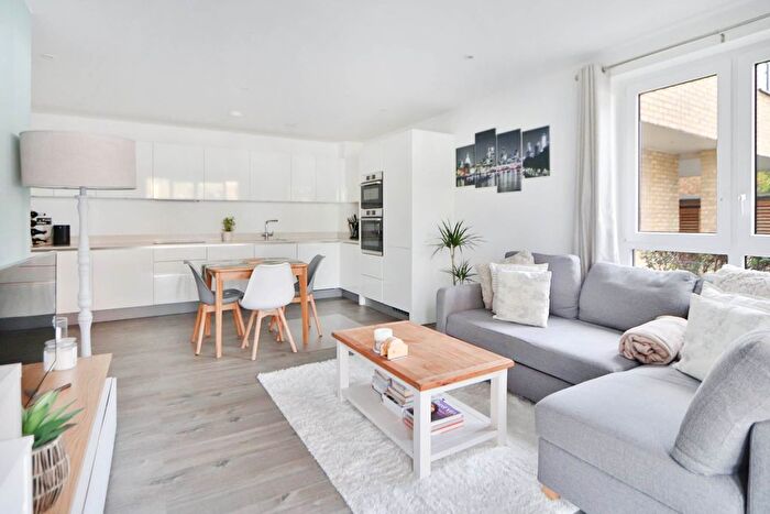 1 Bedroom Flat For Sale In Worple Road, London, SW20