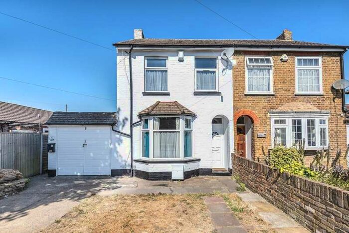3 Bedroom Semi-Detached House To Rent In Alexandra Road, Ashford, TW15