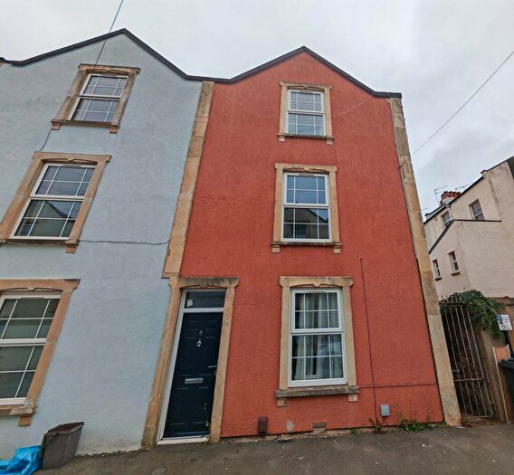 4 Bedroom House To Rent In Thorndale Ref, BS8