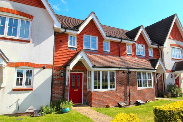 3 Bedroom Terraced House To Rent In Hopkin Close, Guildford, GU2