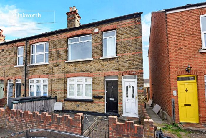 2 Bedroom Maisonette For Sale In Washington Road, Worcester Park, KT4