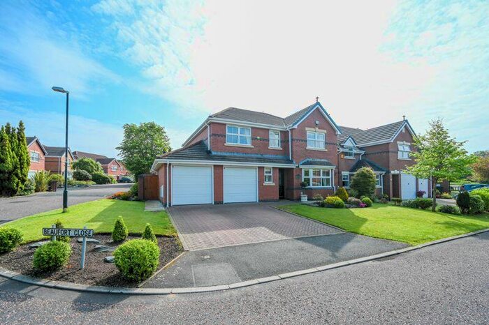 4 Bedroom Detached House For Sale In Beaufort Close, Aughton, L39