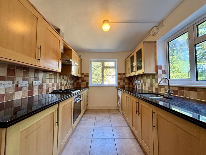 3 Bedroom Flat To Rent In Warren Court, Copers Cope Road, BR3