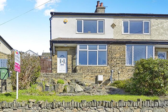 2 Bedroom Semi Detached House For Sale In Springwood Avenue, Halifax, HX3