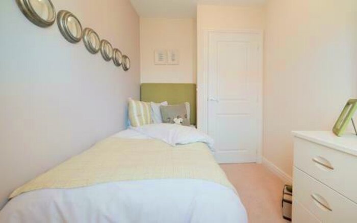 3 Bedroom End Of Terrace House For Sale In Pirelli Close Castle Donington Derby, DE74