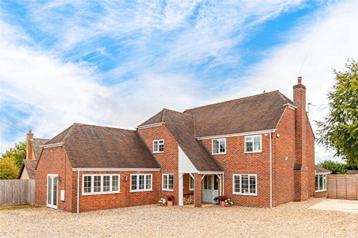 5 Bedroom Detached House For Sale In Folly Road, Lambourn, Hungerford, Berkshire, RG17