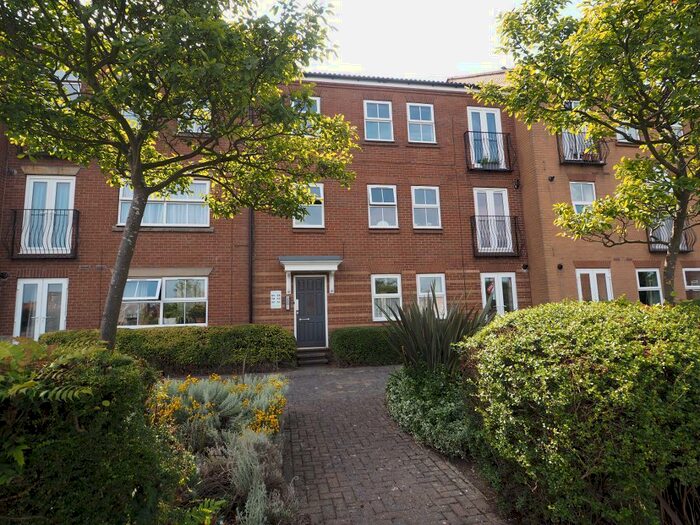 2 Bedroom Apartment To Rent In Plimsoll Way, Victoria Dock, Hull, HU9
