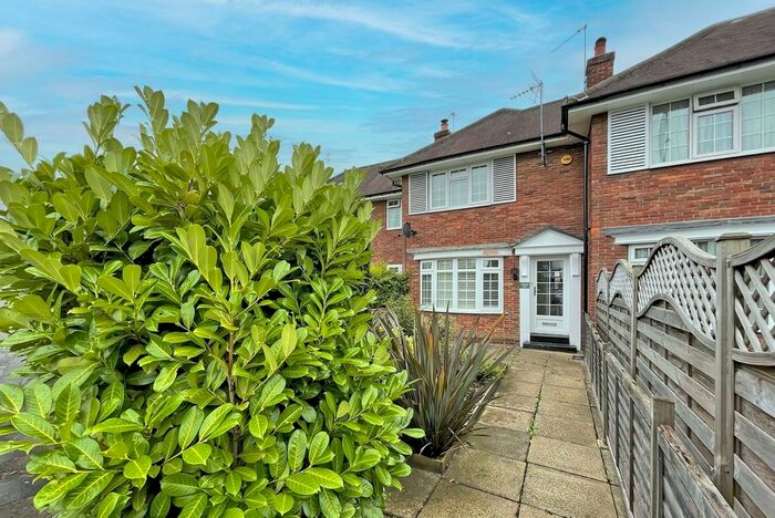 2 Bedroom Mews To Rent In Leeds Road, Harrogate, HG2