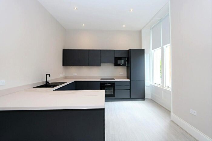 2 Bedroom Flat To Rent In Hyndland Road, Glasgow, G12