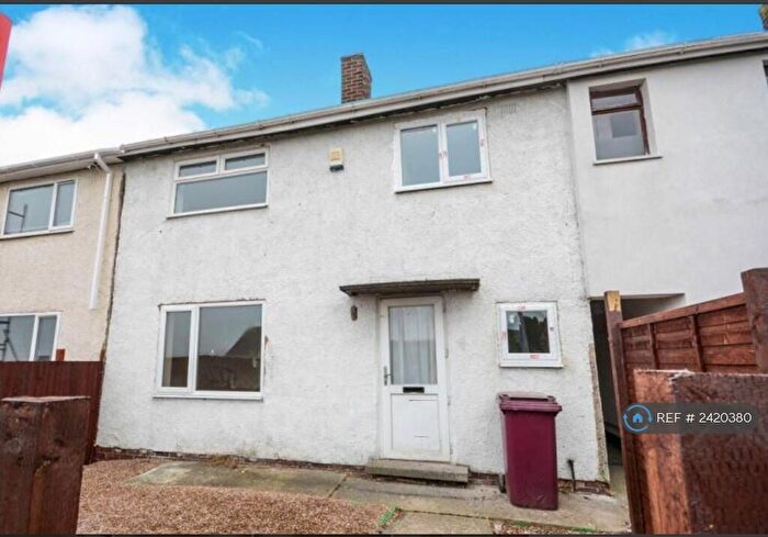 3 Bedroom Terraced House To Rent In Springfield, Chesterfield, S44