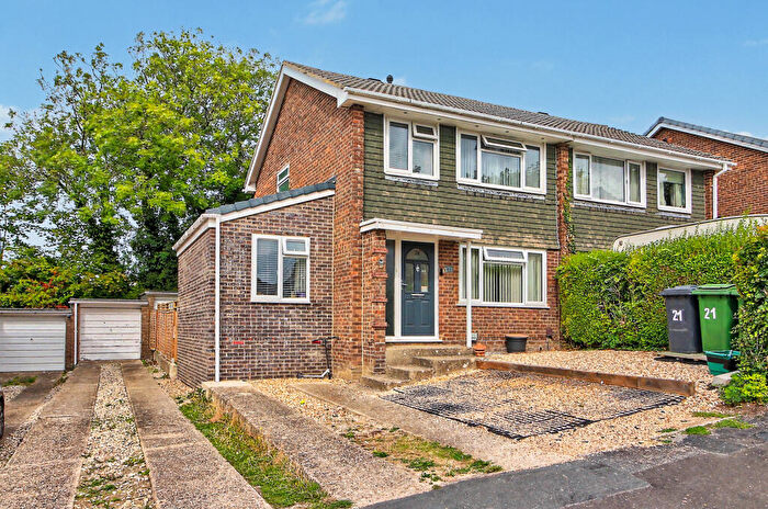 4 Bedroom Semi-Detached House For Sale In Coates Close, Basingstoke, RG22