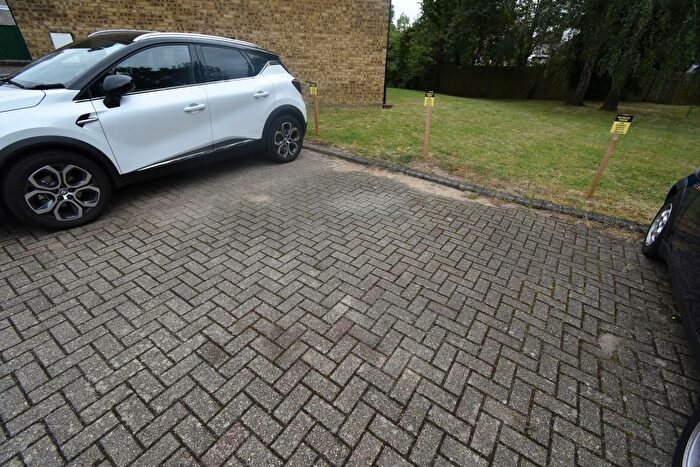 1 Bedroom Flat For Sale In Lynn Close, Harrow, HA3