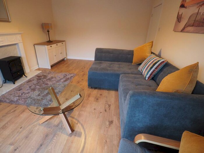 2 Bedroom Apartment To Rent In Ha'penny Bridge Way, Victoria Dock, Hull, East Yorkshire, HU9
