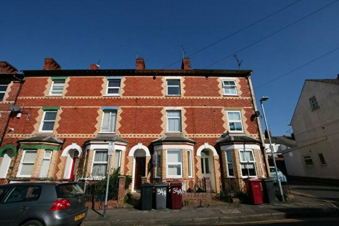 1 Bedroom Flat To Rent In Hill Street, Reading, Reading, RG1